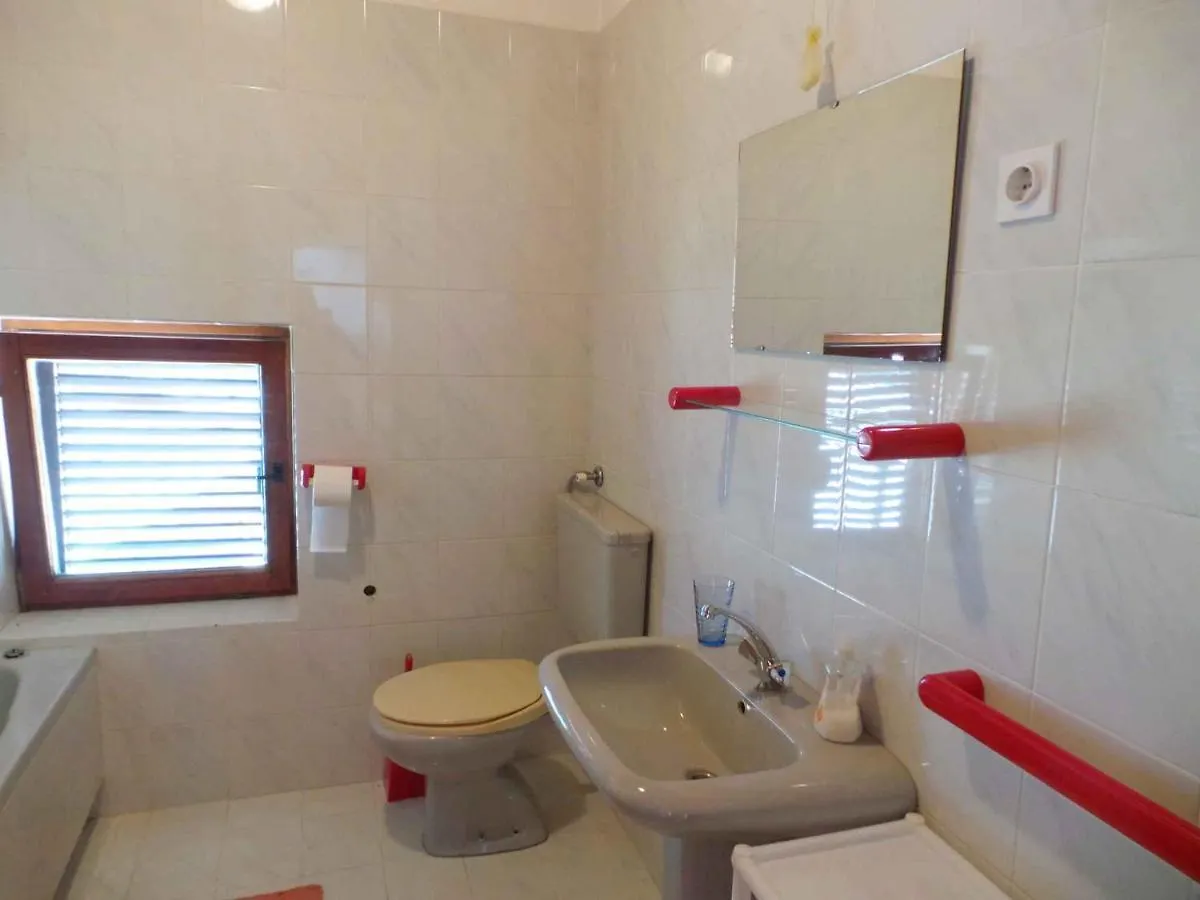 Apartments In Novi Vinodolski 38122