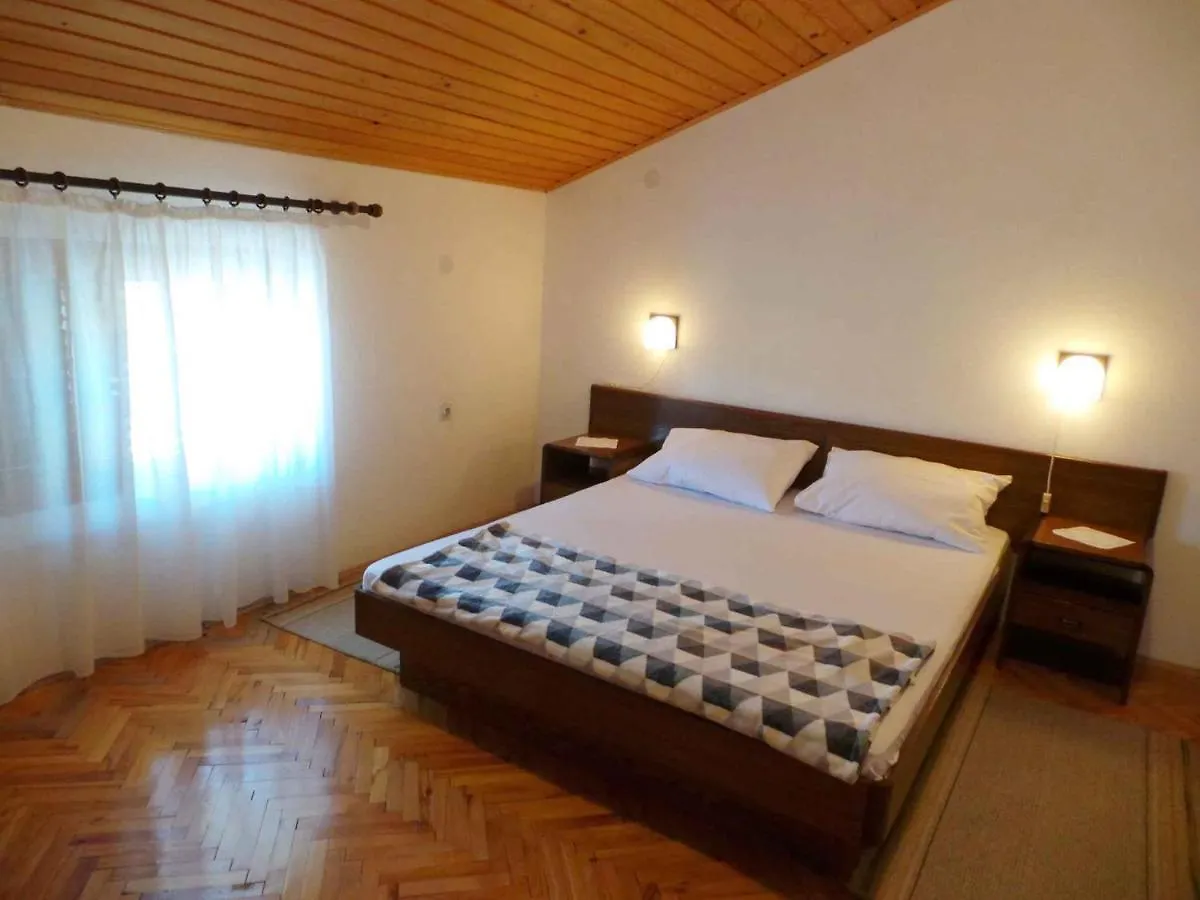 Apartments In Novi Vinodolski 38122 Hırvatistan