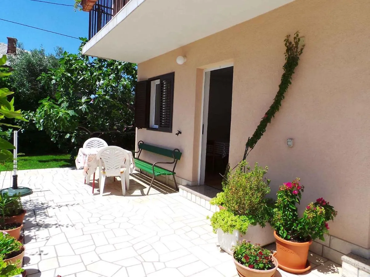 Apartments In Novi Vinodolski 38122 Croacia