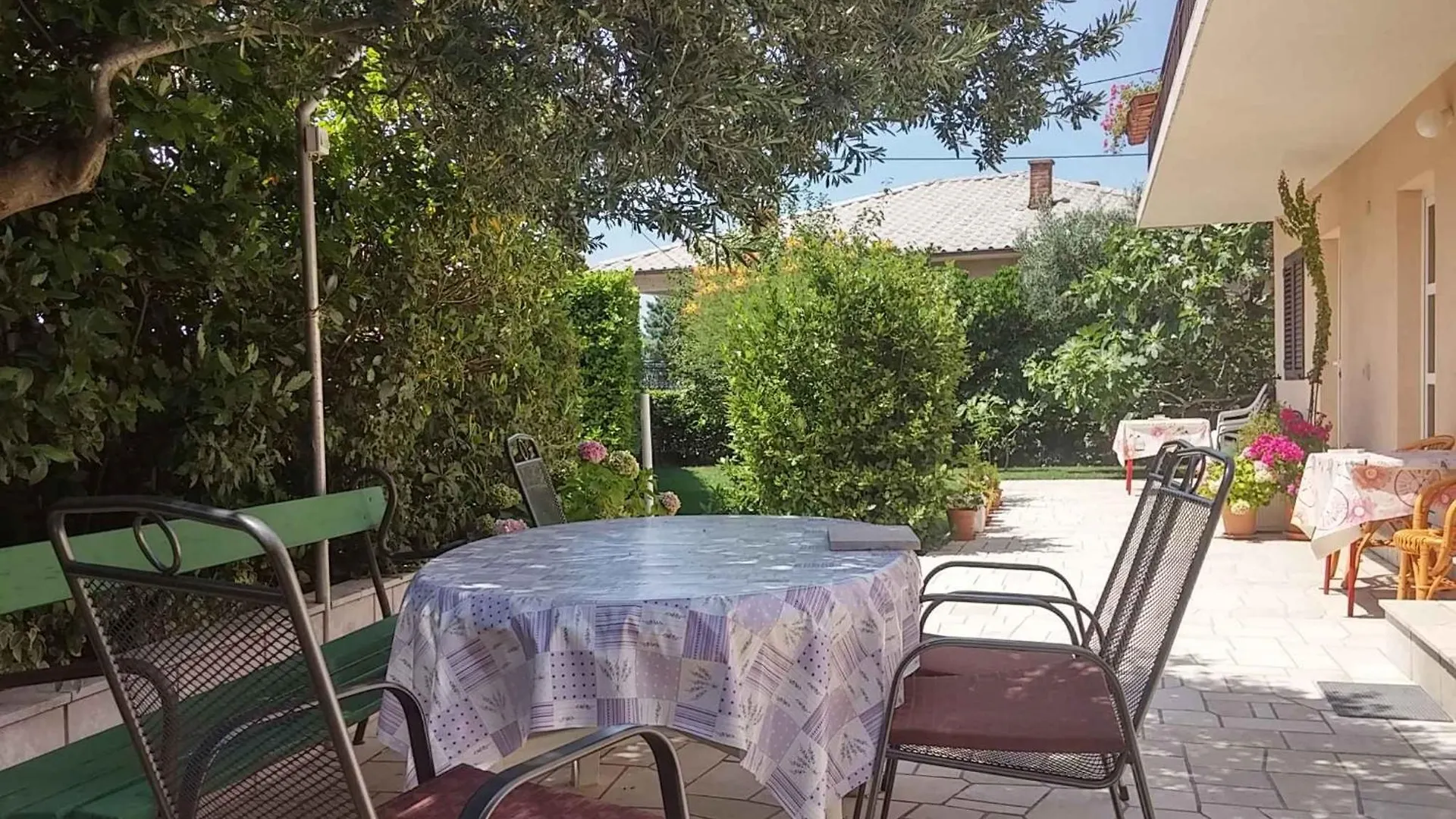 Apartments In Novi Vinodolski 38122